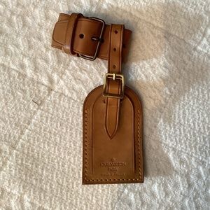 AUTHENTIC Louis Vuitton Luggage Tag & Poignet Set